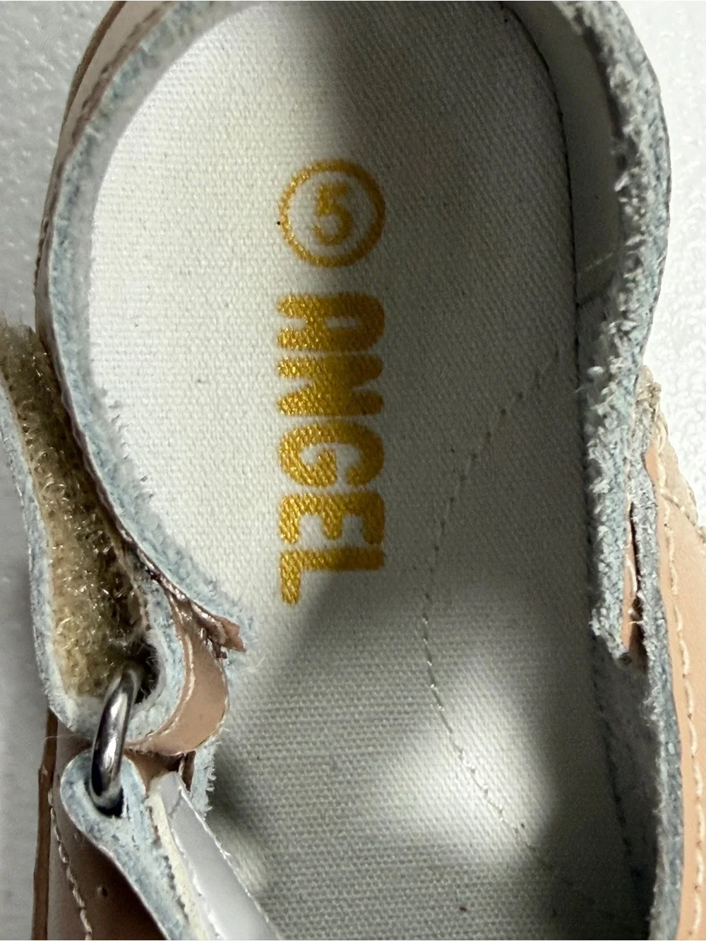 Angel Kids T-Strap Mary Jane Shoes - Tan size 5